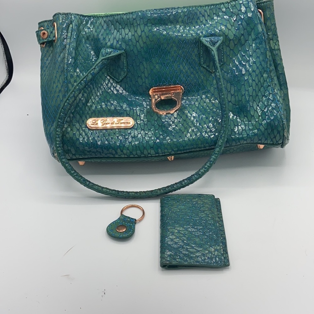 La gioe di Toscana leather snakeskin purse